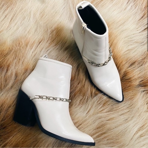 ASOS White Ankle Booties Chain Western Pointed Toe Chelsea Boot - Picture 2 of 8